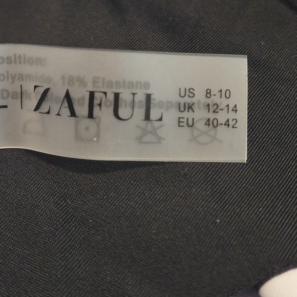 NWT Zaful Black and White Striped Women's Tankini Swimsuit Top US size 8-10 - Picture 9 of 10